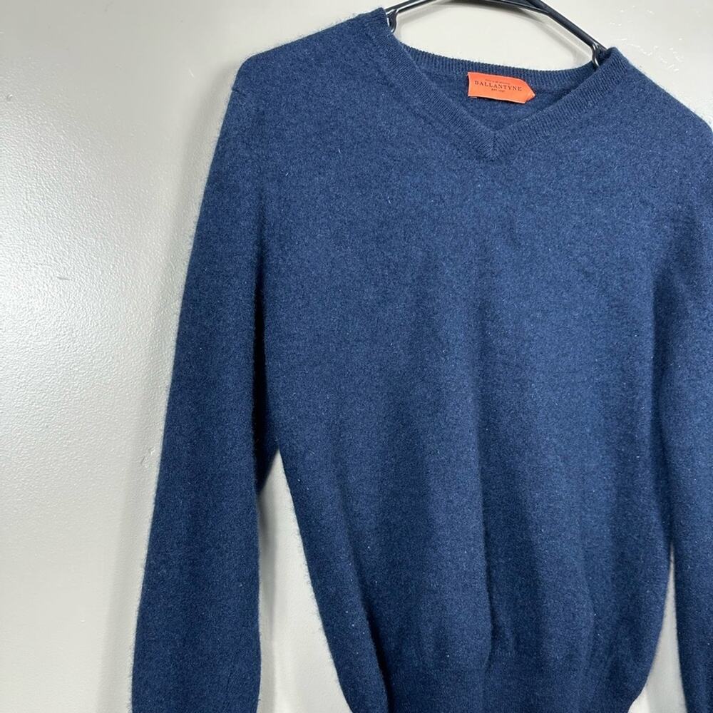 Ballantyne Women’s 100% Cashmeree V-Neck Jumper Sweater Navy Blue Size Small - Picture 3 of 10